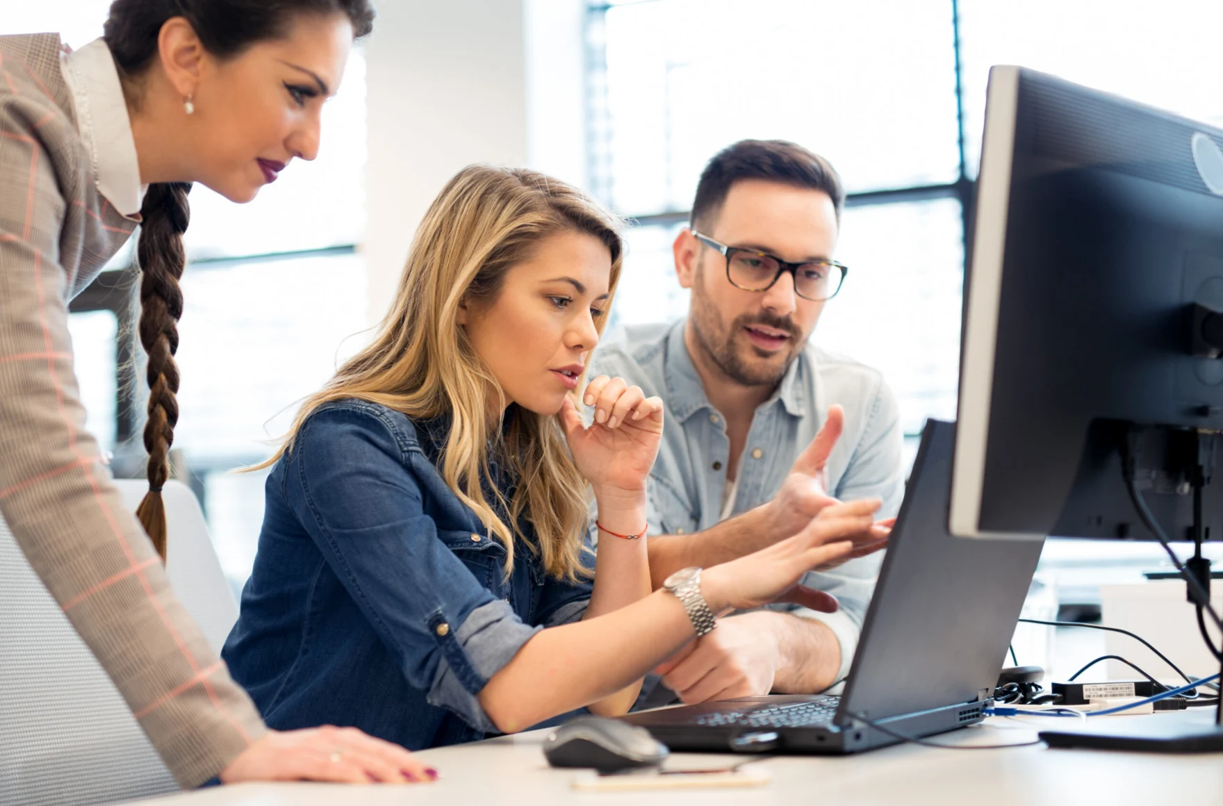 Using social recruitment to attract top talent and achieve your recruitment strategy